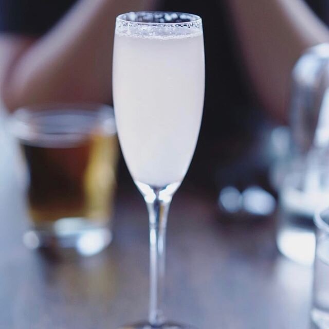 Cheers to #FriYaY night!
.
.
.
📸: @annielalish 
#CocktailsofInstagram #Cocktails #ChampagneCocktail #Bubbles #SparklingWine #SparklingWineCocktail #EverythingYouWant #BarFavorites #HappyHourFavorites #SpecialityCocktails #FriYaYNightDrinks #ItstheFreakinWeekend #WeekendVibes #PortlandCocktails #PDX #LetsGetCrunk #LateNightDrinkswithISK #DrinksofInstagram #ISKClassic #IrvingStreetKitchen